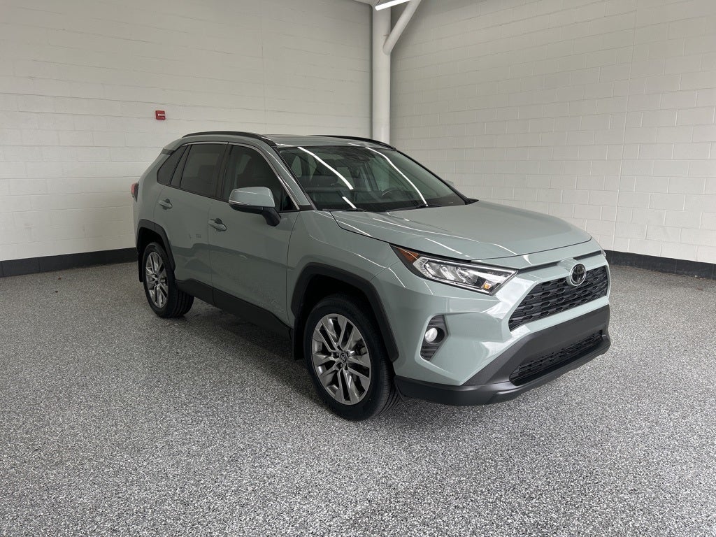 2020 Toyota RAV4 XLE Premium