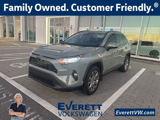 2020 Toyota RAV4 XLE Premium