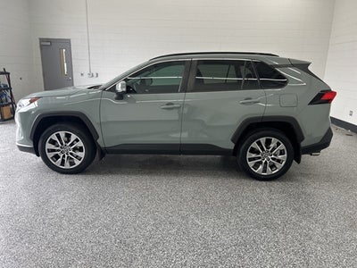 2020 Toyota RAV4 XLE Premium