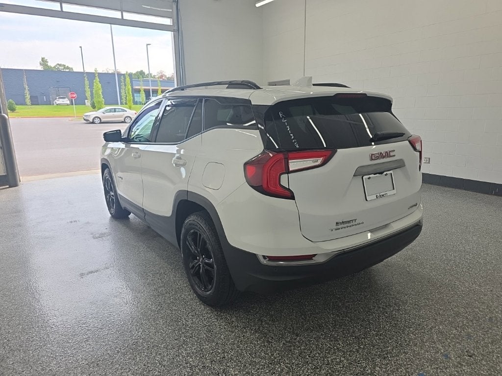 2024 GMC Terrain AT4