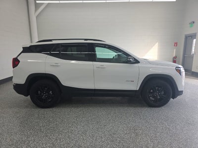 2024 GMC Terrain AT4