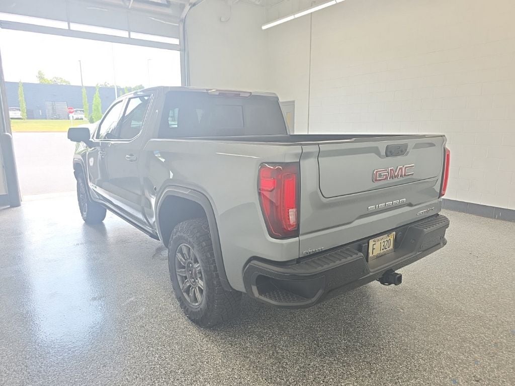 2025 GMC Sierra 1500 AT4X