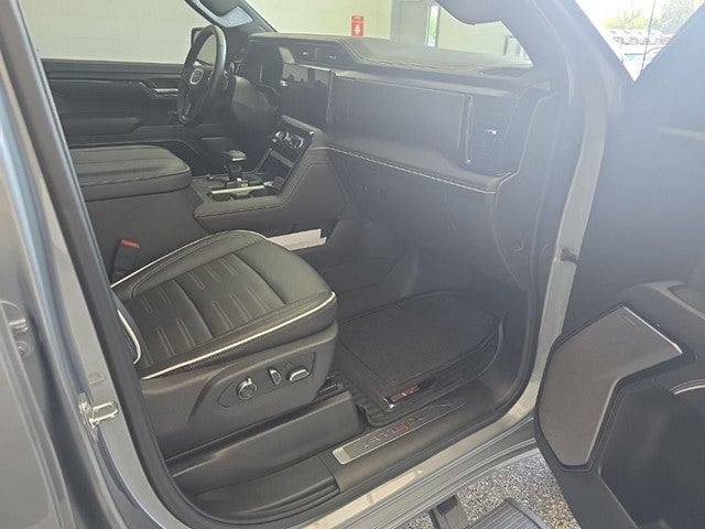 2025 GMC Sierra 1500 AT4X