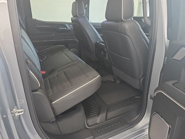 2025 GMC Sierra 1500 AT4X