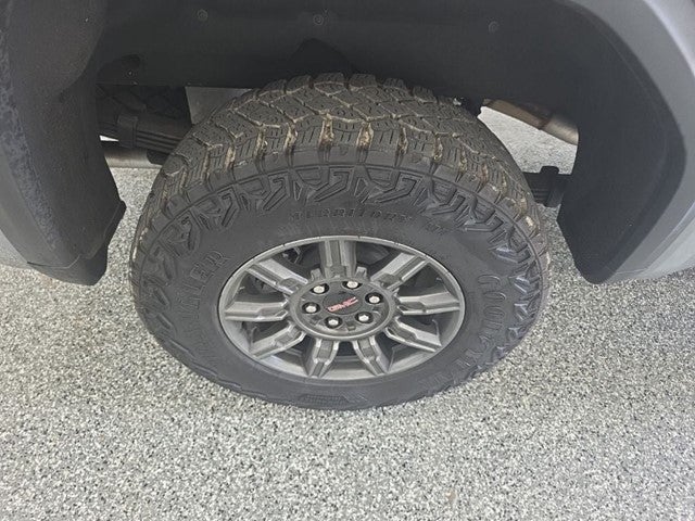 2025 GMC Sierra 1500 AT4X