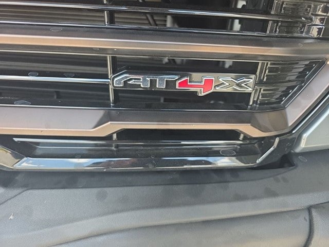 2025 GMC Sierra 1500 AT4X