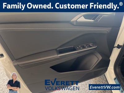 2026 Volkswagen Taos 1.5T SE Black