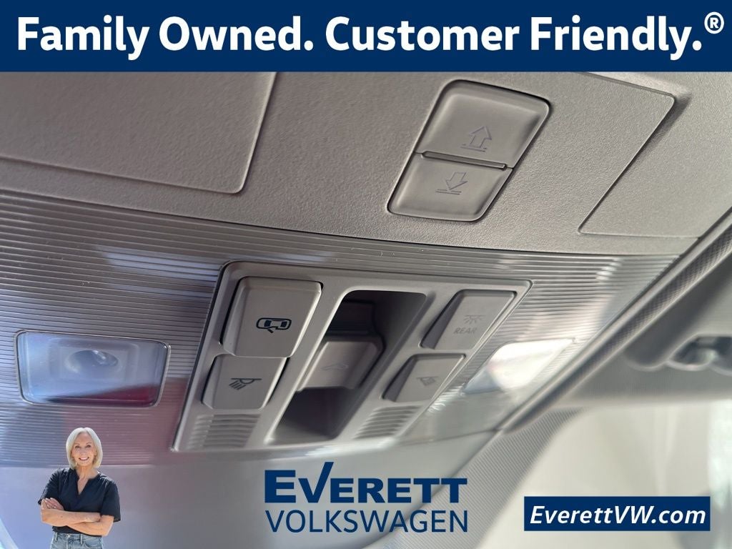 2026 Volkswagen Taos 1.5T SE Black