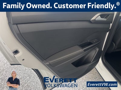 2026 Volkswagen Taos 1.5T SE Black