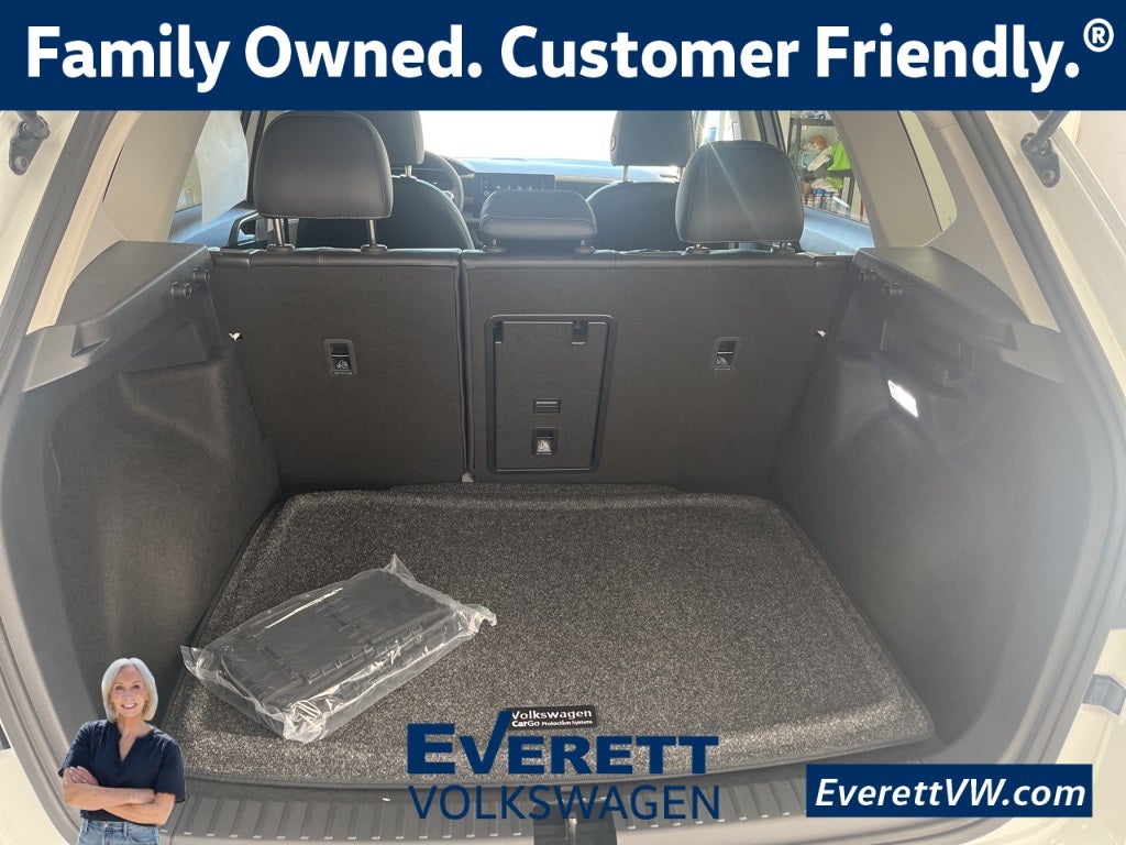 2026 Volkswagen Taos 1.5T SE Black