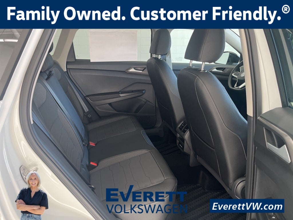 2026 Volkswagen Taos 1.5T SE Black