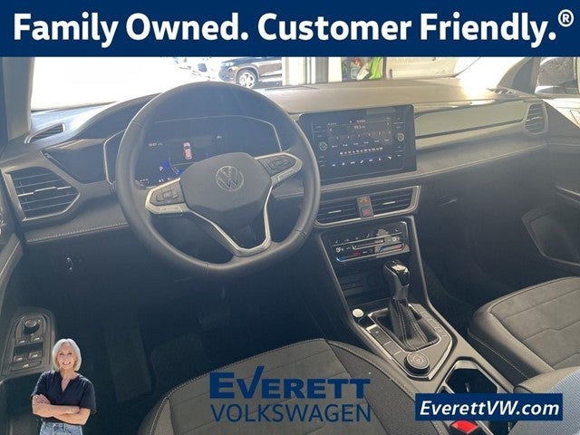 2026 Volkswagen Taos 1.5T SE Black