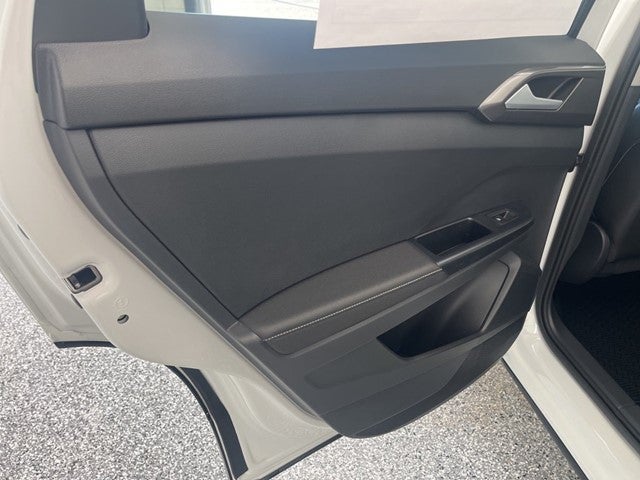 2026 Volkswagen Taos 1.5T SE Black