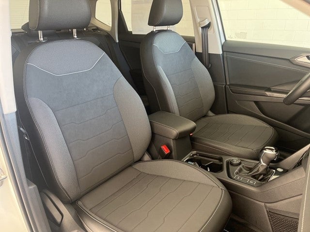 2026 Volkswagen Taos 1.5T SE Black