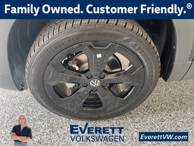 2026 Volkswagen Taos 1.5T SE Black