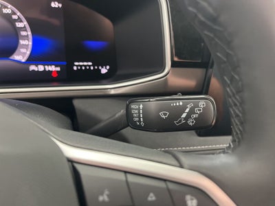 2026 Volkswagen Taos 1.5T SE Black