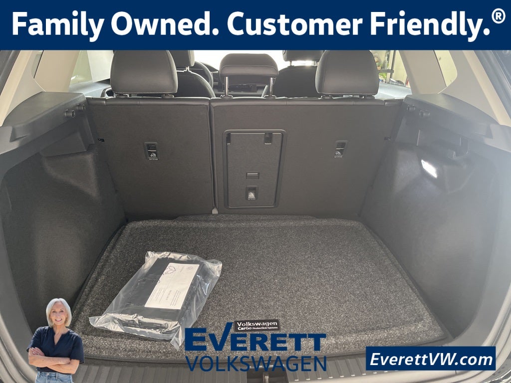 2026 Volkswagen Taos 1.5T SE Black