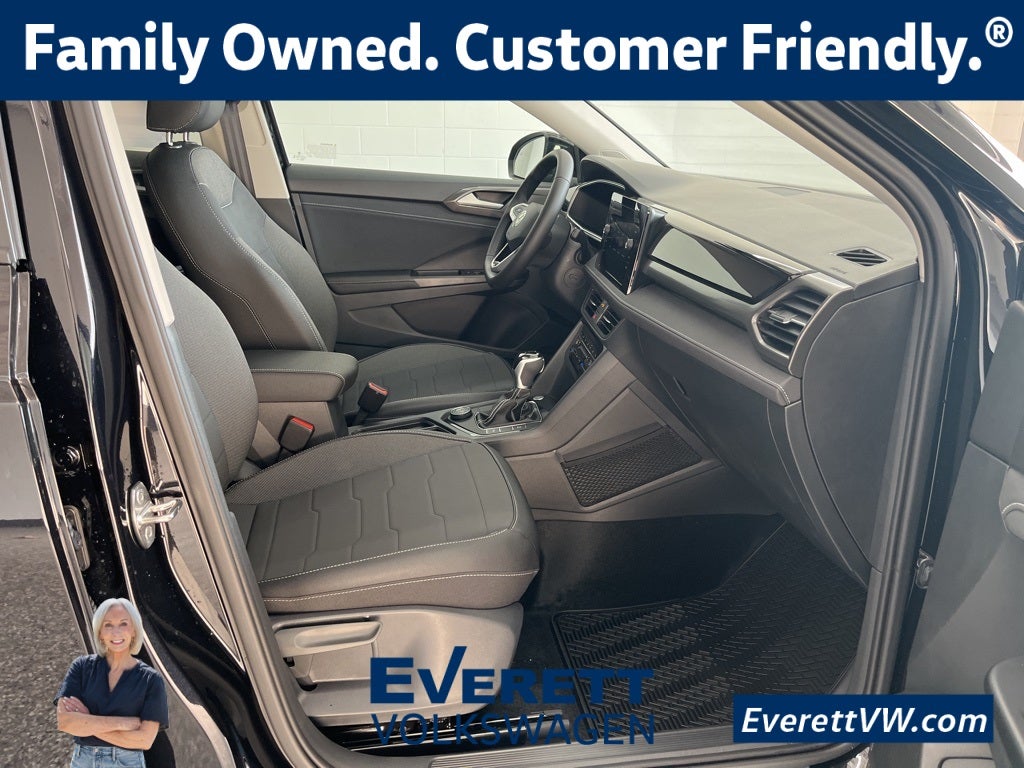 2026 Volkswagen Taos 1.5T SE Black