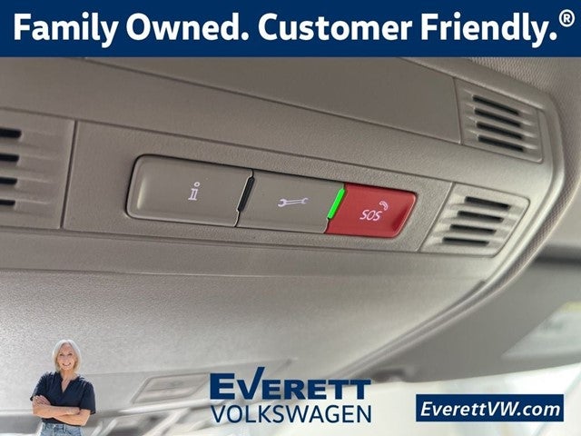 2026 Volkswagen Taos 1.5T SE Black