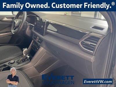 2026 Volkswagen Taos 1.5T SE Black