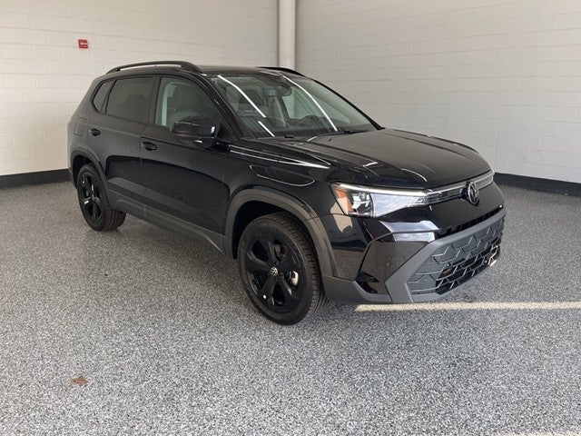 2026 Volkswagen Taos 1.5T SE Black