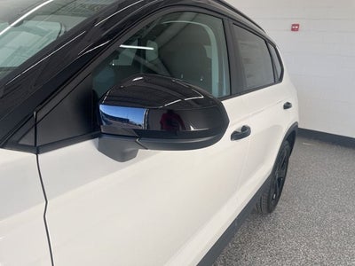 2026 Volkswagen Taos 1.5T SE Black