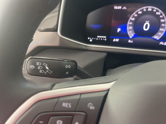 2026 Volkswagen Taos 1.5T SE Black