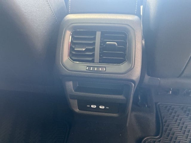 2026 Volkswagen Taos 1.5T SE Black