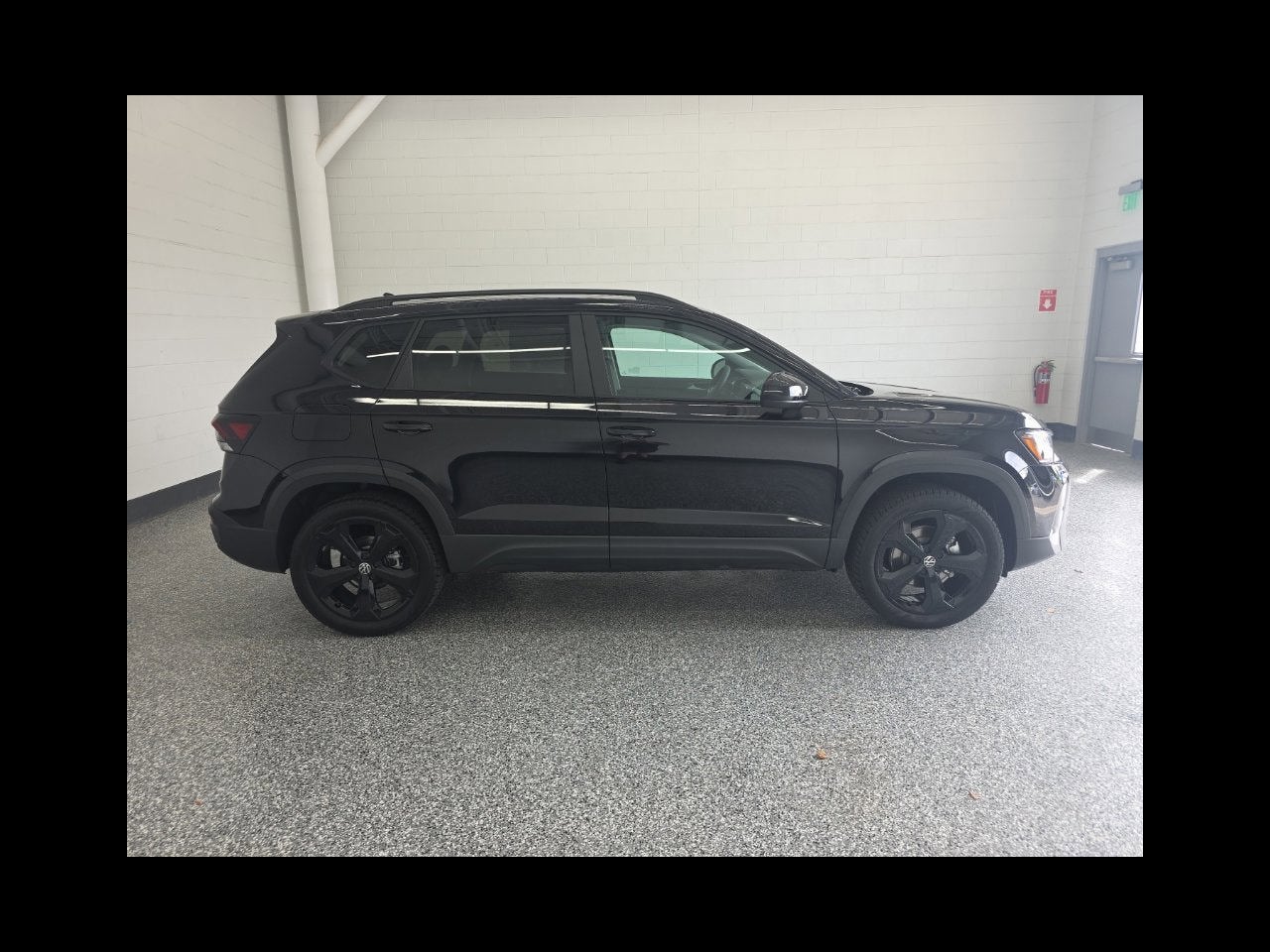 2027 Volkswagen Taos 1.5T SE Black