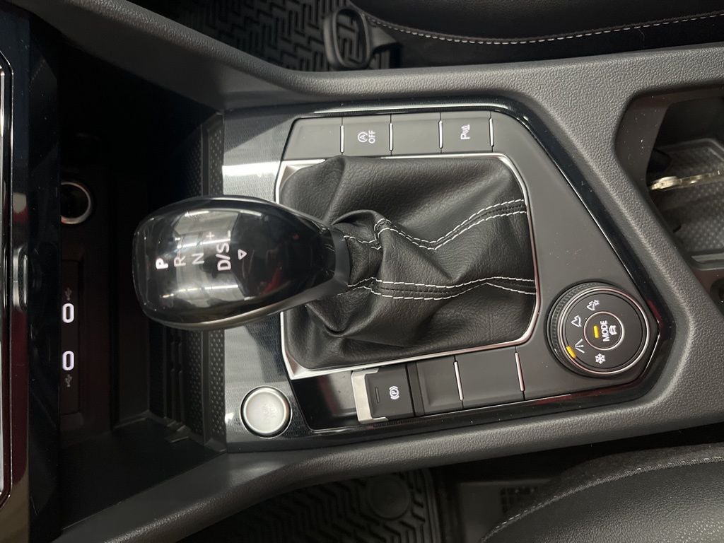 2026 Volkswagen Taos 1.5T SEL