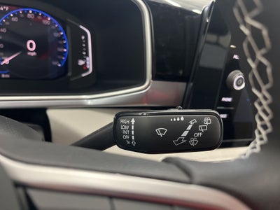 2026 Volkswagen Taos 1.5T SEL