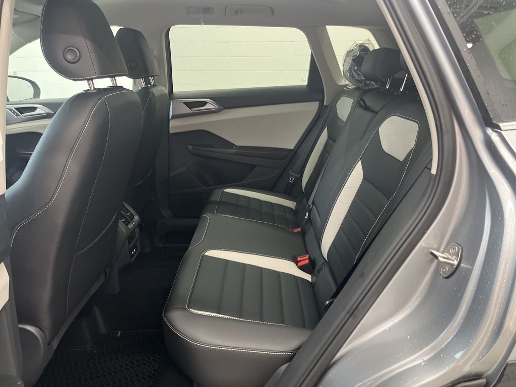 2026 Volkswagen Taos 1.5T SEL