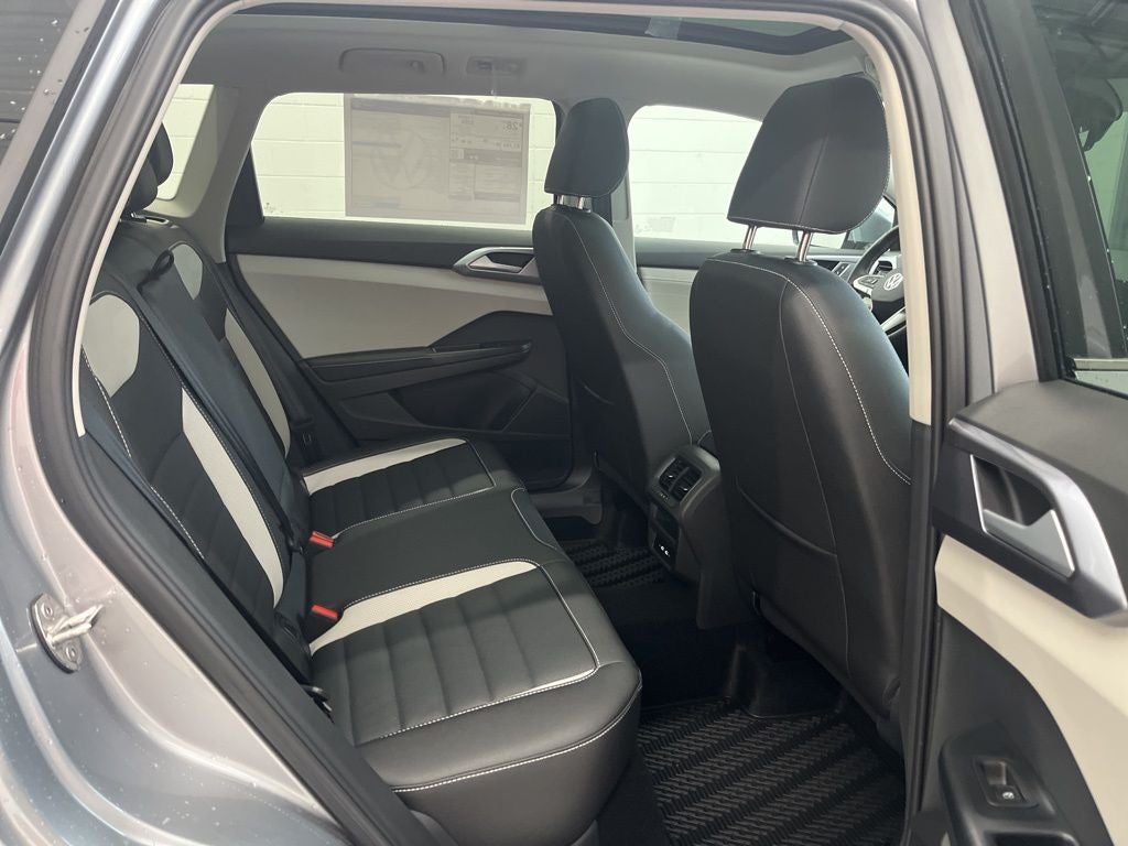 2026 Volkswagen Taos 1.5T SEL