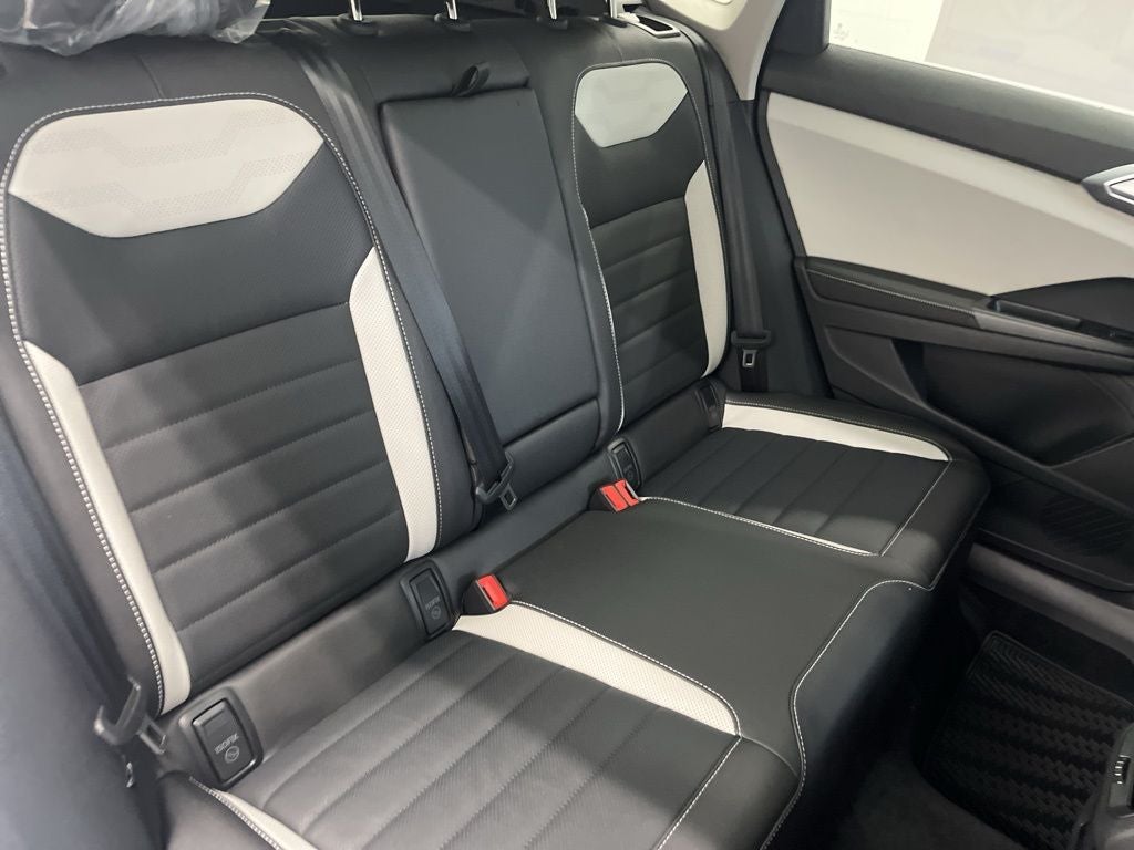 2026 Volkswagen Taos 1.5T SEL