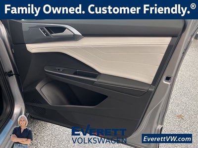 2026 Volkswagen Taos 1.5T SEL