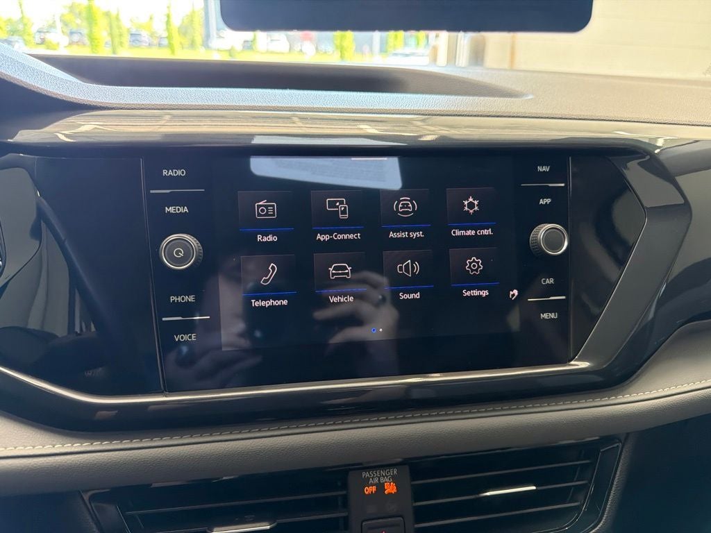 2024 Volkswagen Taos 1.5T SEL