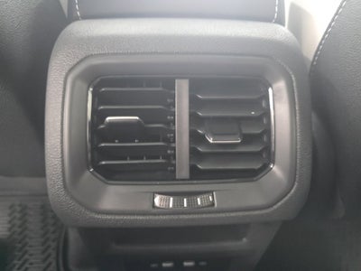 2027 Volkswagen Taos 1.5T SE