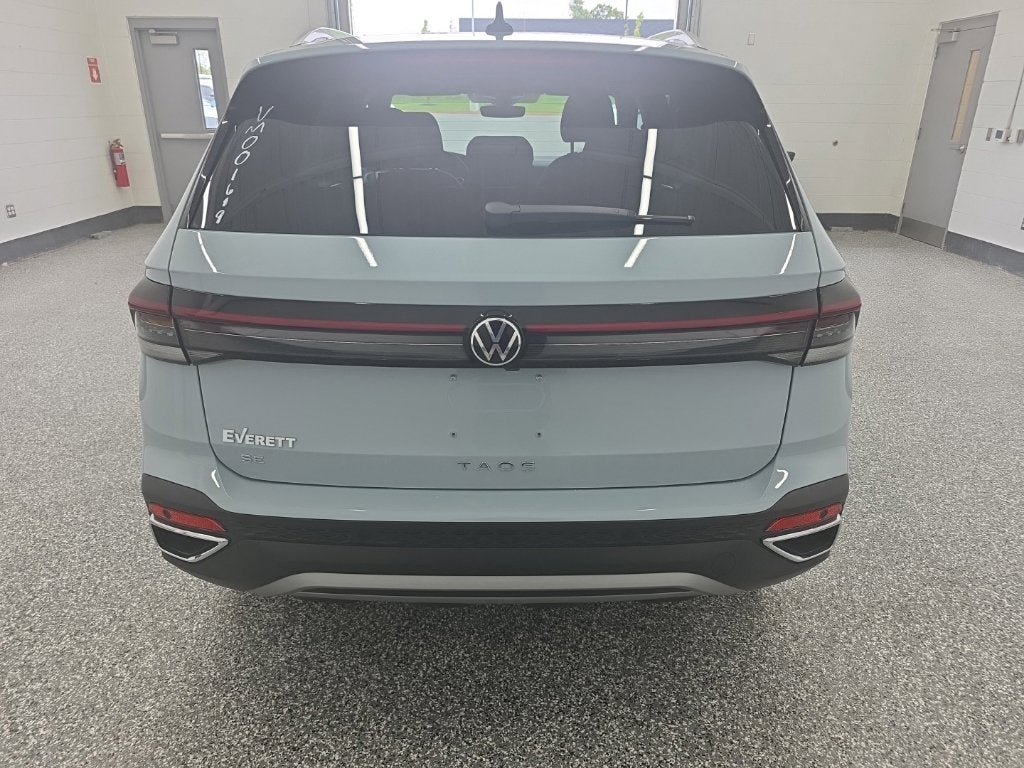 2027 Volkswagen Taos 1.5T SE