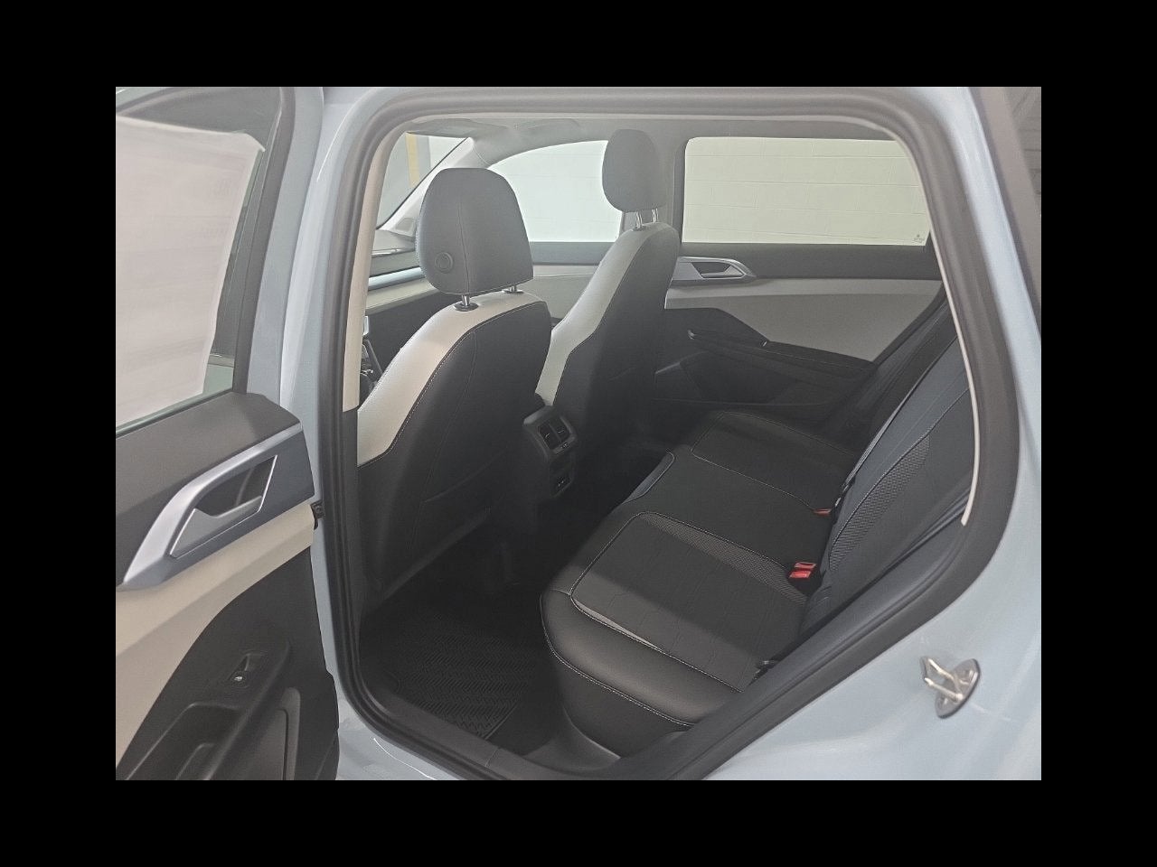2027 Volkswagen Taos 1.5T SE