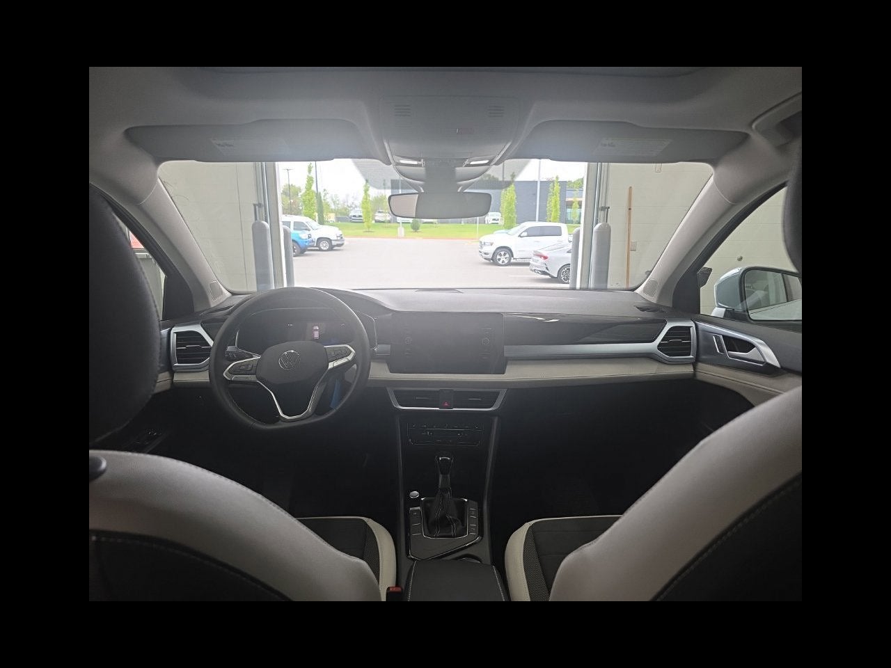2027 Volkswagen Taos 1.5T SE