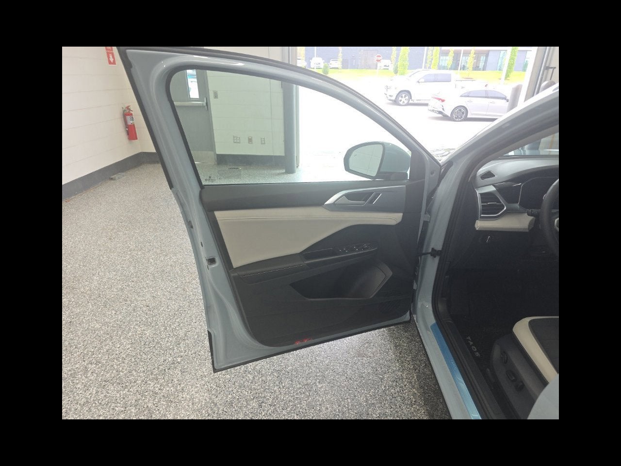 2027 Volkswagen Taos 1.5T SE