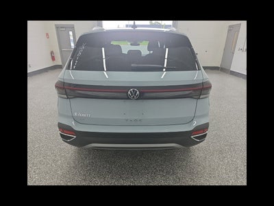 2027 Volkswagen Taos 1.5T SE