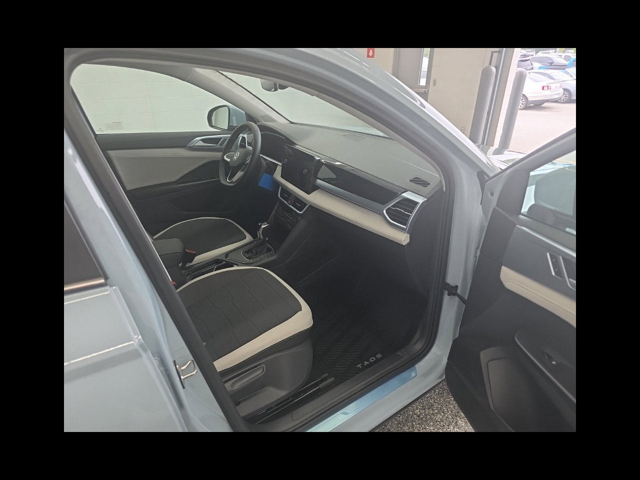 2027 Volkswagen Taos 1.5T SE