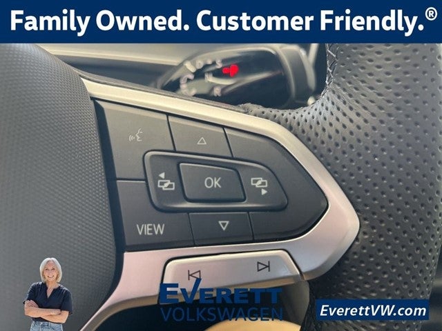 2026 Volkswagen Tiguan 2.0T SE R-Line Black