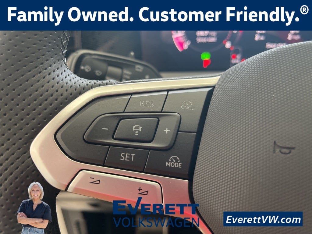 2026 Volkswagen Tiguan 2.0T SE R-Line Black