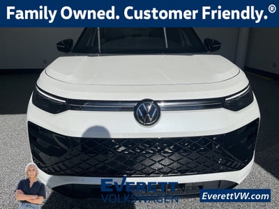 2026 Volkswagen Tiguan 2.0T SE R-Line Black