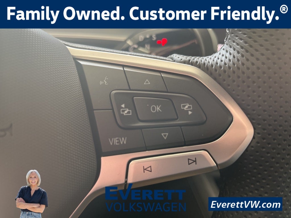 2026 Volkswagen Tiguan 2.0T SE R-Line Black