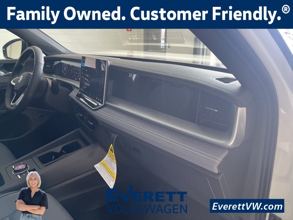 2026 Volkswagen Tiguan 2.0T SE R-Line Black