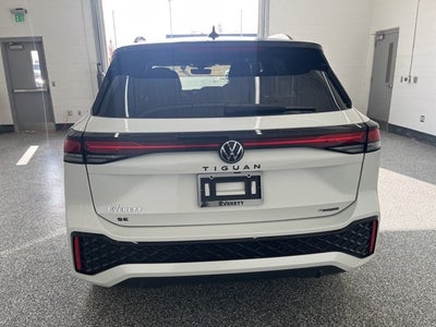 2026 Volkswagen Tiguan 2.0T SE R-Line Black