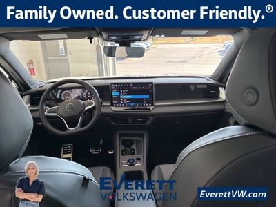 2026 Volkswagen Tiguan 2.0T SE R-Line Black